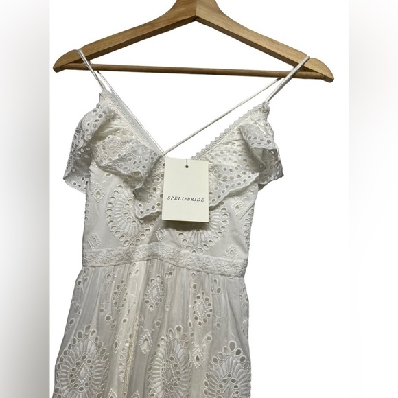 Spell Cream Lace Maxi Dress - Picture 8 of 16